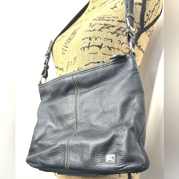 The Sak black Leather Shoulder Bag - Picture 2 of 16